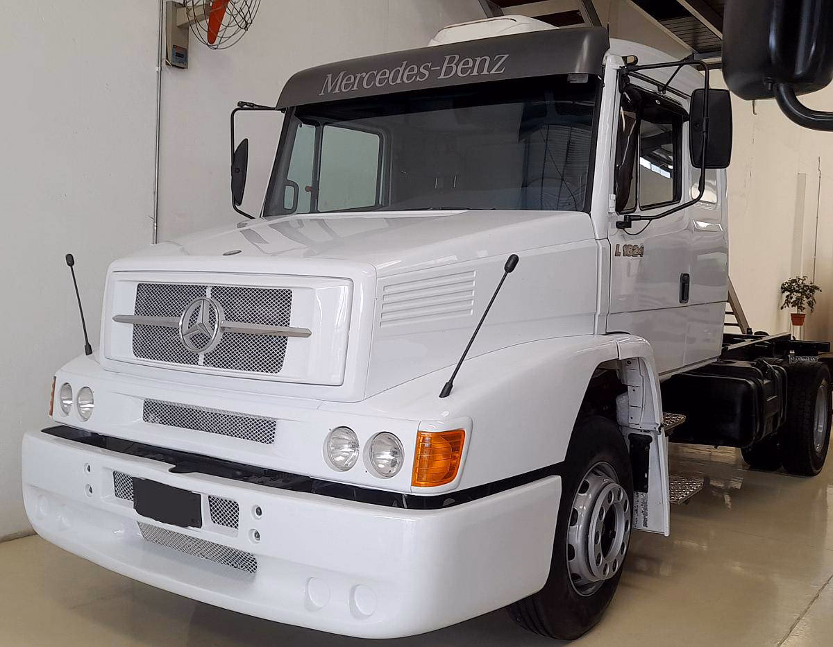 ¿Qué motor trae el Mercedes 1624?