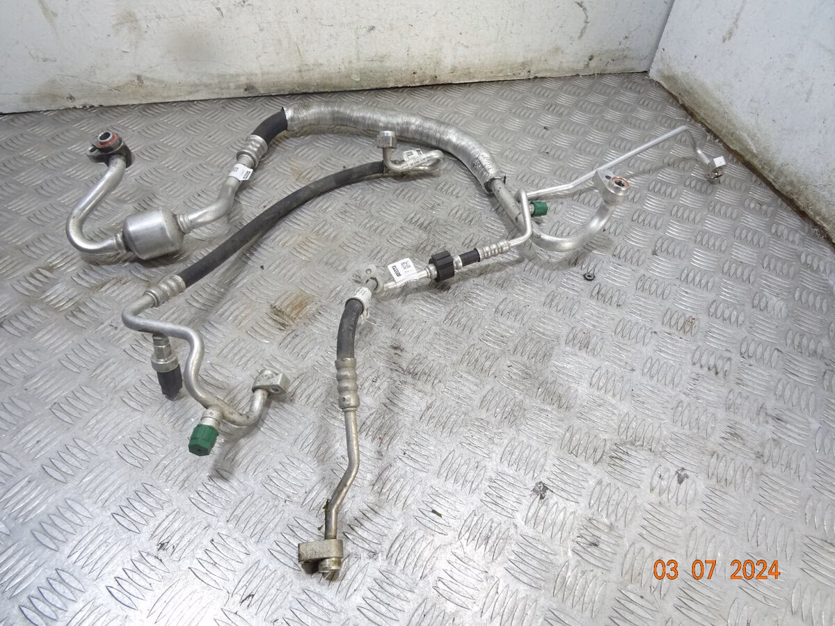 Is the Ford EcoSport an Amt or CVT?