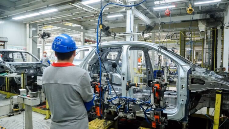 ¿Qué marca de coche se creó en España?