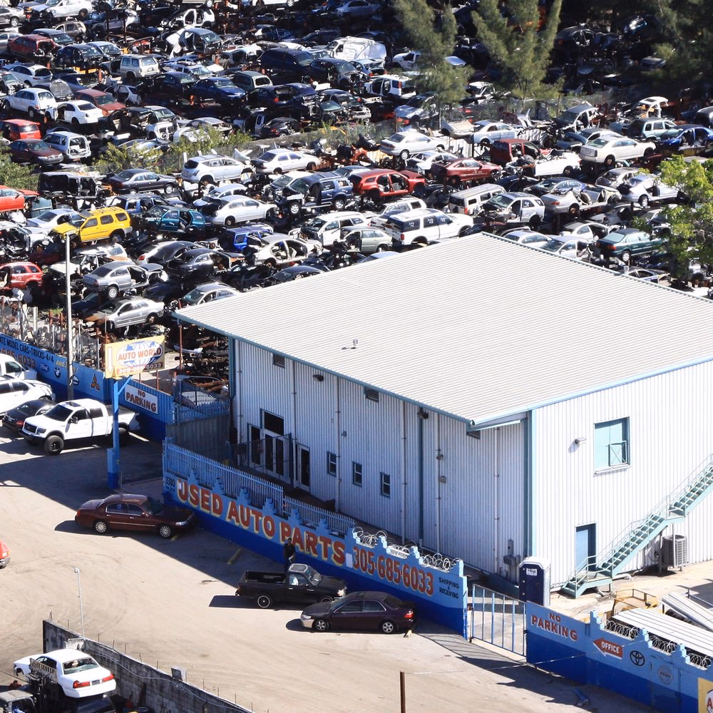 ¿Dónde está el carro dorado en Miramar?