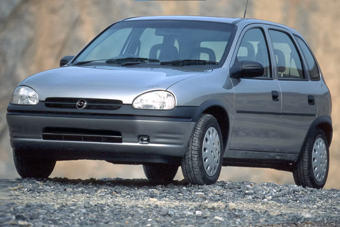 How much HP does Corsa have?