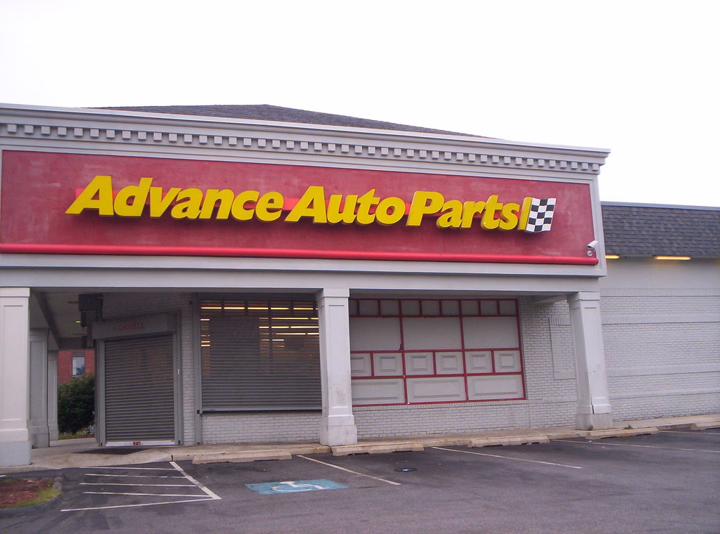 What time does CVS close lunch?