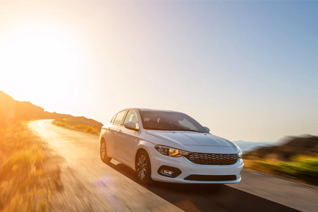 ¿Cómo se llama la película que le ponen a los vidrios?