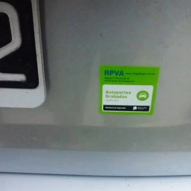 ¿Cuánto cuesta el grabado de autopartes 2025 en Argentina?